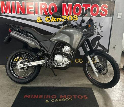 YAMAHA XTZ 250 TÉNÉRÉ 